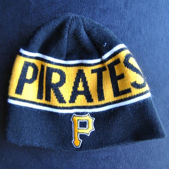 Pittsburgh Pirates MLB Genuine Merchandise Black & Yellow Winter Beanie - Picture 2 of 5